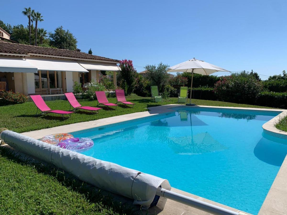 Bed & Breakfast Les Lillas Saint-Jeannet  Eksteriør bilde